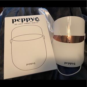 Peppy Co LED Face Mask 3 colors New In Box Perfect anti-aging acne sun